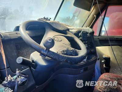 Zdjęcie 9 z 11 samochodu: 2019 FREIGHTLINER CASCADIA 125 SEMI TRUCK VIN:1FUJGLDR2KLKD8464 - miniatura