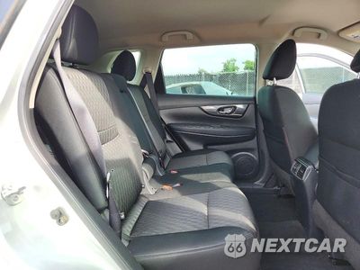 Zdjęcie 11 z 13 samochodu: 2018 NISSAN ROGUE S VIN:KNMAT2MT3JP529768 - miniatura