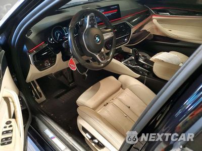 Zdjęcie 8 z 12 samochodu: 2019 BMW 530E VIN:WBAJA9C53KB399245 - miniatura