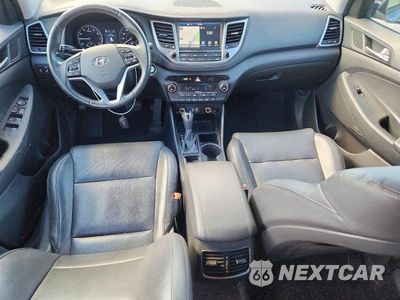 Zdjęcie 8 z 13 samochodu: 2018 HYUNDAI TUCSON LIMITED VIN:KM8J3CA25JU750240 - miniatura