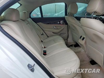 Zdjęcie 10 z 12 samochodu: 2017 MERCEDES-BENZ E 300 4MATIC VIN:WDDZF4KB5HA218958 - miniatura