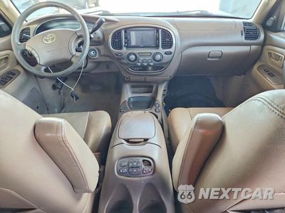 Zdjęcie 8 z 13 samochodu: 2003 TOYOTA SEQUOIA LIMITED VIN:5TDZT38A73S169981 - miniatura