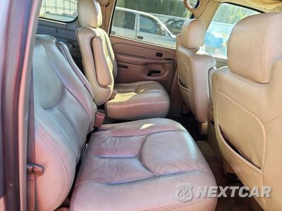 Zdjęcie 11 z 13 samochodu: 2005 GMC YUKON XL C1500 VIN:3GKEC16Z45G147387 - miniatura