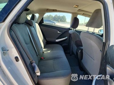 Zdjęcie 10 z 13 samochodu: 2015 TOYOTA PRIUS THREE VIN:JTDKN3DU1F0428421 - miniatura