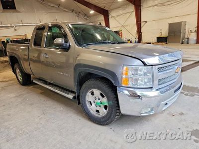 Czwarte zdjęcie samochodu z boku: 2013 CHEVROLET SILVERADO K1500 LT VIN:1GCRKSE73DZ382447 - miniatura