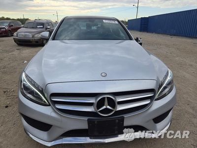 Piąte zdjęcie samochodu w środku: 2015 MERCEDES-BENZ C 300 4MATIC VIN:55SWF4KB3FU062497 - miniatura