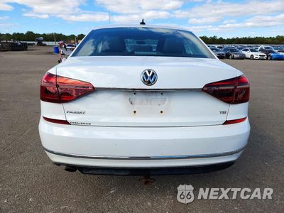 Zdjęcie 6 z 12 samochodu: 2017 VOLKSWAGEN PASSAT VIN:1VWDT7A33HC015559 - miniatura