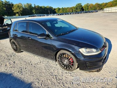 Czwarte zdjęcie samochodu z boku: 2015 VOLKSWAGEN GTI VIN:3VW5T7AUXFM041908 - miniatura