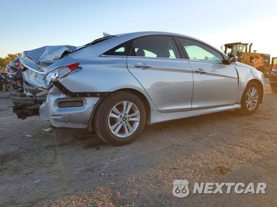 Trzecie zdjęcie samochodu z tyłu: 2014 HYUNDAI SONATA GLS VIN:5NPEB4AC4EH909093 - miniatura
