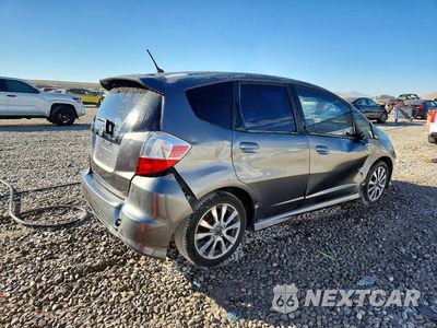 Trzecie zdjęcie samochodu z tyłu: 2013 HONDA FIT SPORT VIN:JHMGE8H53DC039411 - miniatura