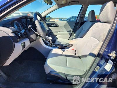 Zdjęcie 7 z 12 samochodu: 2017 HONDA ACCORD LX VIN:1HGCR2F30HA135504 - miniatura