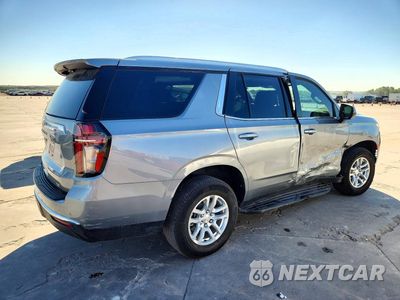 Trzecie zdjęcie samochodu z tyłu: 2024 CHEVROLET TAHOE C1500 LT VIN:1GNSCNKD9RR256487 - miniatura