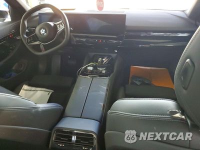 Zdjęcie 8 z 12 samochodu: 2027 BMW 530 XI VIN:WBA53FJ07VCY36759 - miniatura
