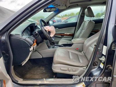 Zdjęcie 7 z 13 samochodu: 2011 HONDA ACCORD EXL VIN:1HGCP2F84BA119959 - miniatura