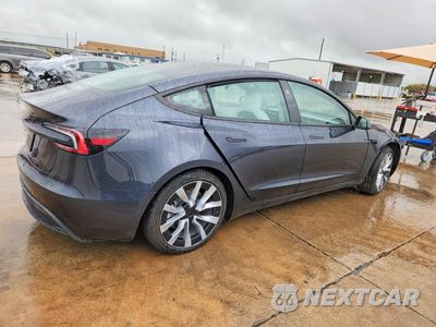 Trzecie zdjęcie samochodu z tyłu: 2026 TESLA MODEL 3 VIN:5YJ3E1EA6TF159388 - miniatura
