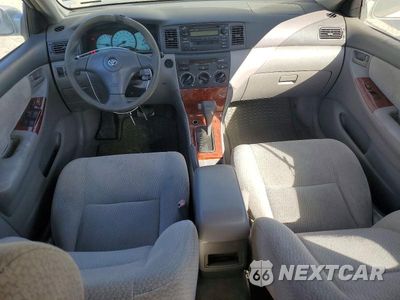 Zdjęcie 8 z 12 samochodu: 2004 TOYOTA COROLLA LE VIN:JTDBR38E042031467 - miniatura