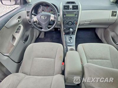 Zdjęcie 8 z 13 samochodu: 2013 TOYOTA COROLLA L VIN:2T1BU4EE9DC958042 - miniatura