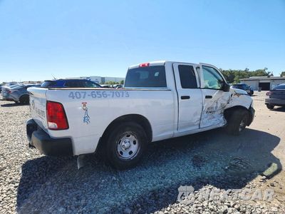 Trzecie zdjęcie samochodu z tyłu: 2019 RAM 1500 CLASSIC TRADESMAN VIN:1C6RR6FG4KS585863 - miniatura