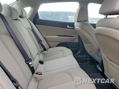 Zdjęcie 10 z 12 samochodu: 2017 KIA OPTIMA LX VIN:5XXGT4L33HG142419 - miniatura