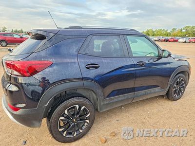 Trzecie zdjęcie samochodu z tyłu: 2021 CHEVROLET TRAILBLAZER LT VIN:KL79MPS21MB093640 - miniatura