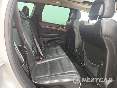Zdjęcie 11 z 13 samochodu: 2011 JEEP GRAND CHEROKEE OVERLAND VIN:1J4RR6GT1BC722802 - miniatura