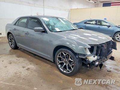 Czwarte zdjęcie samochodu z boku: 2018 CHRYSLER 300 S VIN:2C3CCABG1JH285619 - miniatura