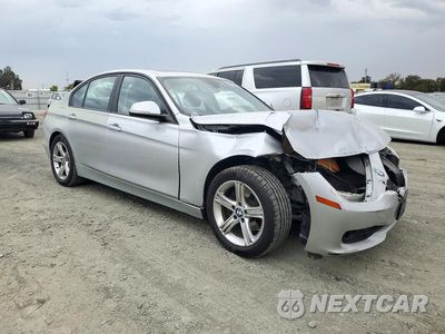 Czwarte zdjęcie samochodu z boku: 2013 BMW 328 I SULEV VIN:WBA3C1C51DF436955 - miniatura
