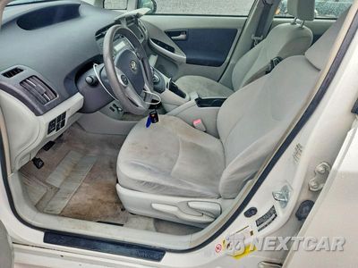 Zdjęcie 7 z 12 samochodu: 2010 TOYOTA PRIUS II VIN:JTDKN3DU8A1150555 - miniatura