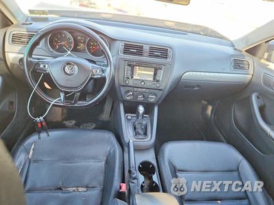 Zdjęcie 8 z 12 samochodu: 2015 VOLKSWAGEN JETTA SE VIN:3VWD17AJ3FM350191 - miniatura