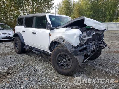Czwarte zdjęcie samochodu z boku: 2023 FORD BRONCO BASE VIN:1FMEE5DP6PLB37363 - miniatura