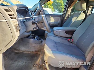 Zdjęcie 7 z 12 samochodu: 2005 DODGE DAKOTA SLT VIN:1D7HW42N15S220525 - miniatura