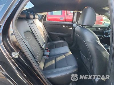 Zdjęcie 10 z 12 samochodu: 2021 KIA FORTE GT LINE VIN:3KPF34AD5ME291201 - miniatura