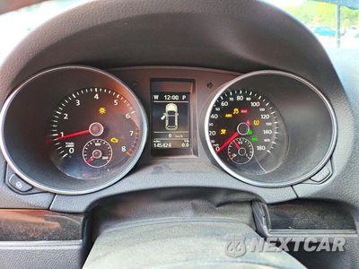 Zdjęcie 9 z 12 samochodu: 2010 VOLKSWAGEN GTI VIN:WVWHD7AJXAW388750 - miniatura