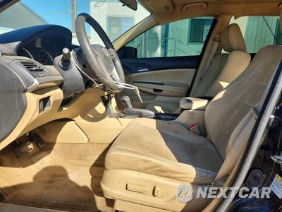 Zdjęcie 7 z 12 samochodu: 2011 HONDA ACCORD LXP VIN:1HGCP2F47BA043604 - miniatura