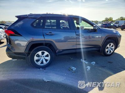Trzecie zdjęcie samochodu z tyłu: 2024 TOYOTA RAV4 HYBRID XLE VIN:JTMRWRFV3RD235558 - miniatura