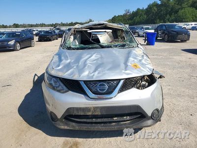 Piąte zdjęcie samochodu w środku: 2018 NISSAN ROGUE SPORT SV VIN:JN1BJ1CP3JW180726 - miniatura