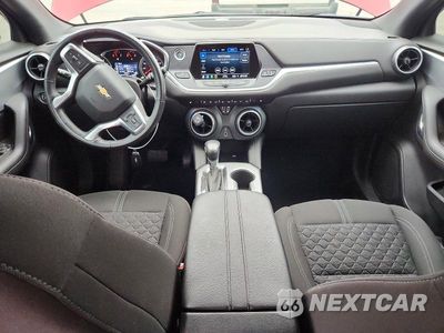 Zdjęcie 8 z 13 samochodu: 2020 CHEVROLET BLAZER 2LT VIN:3GNKBHRS5LS568545 - miniatura