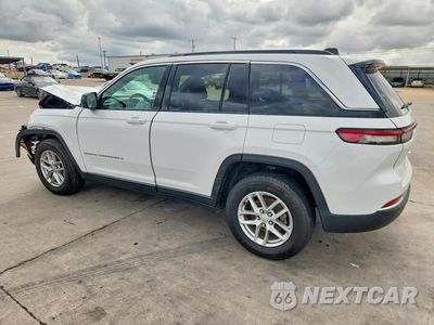 Drugie zdjęcie samochodu z przodu: 2025 JEEP GRAND CHEROKEE LAREDO VIN:1C4RJGAG7SC266075 - miniatura