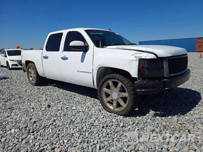 Czwarte zdjęcie samochodu z boku: 2007 CHEVROLET SILVERADO LT VIN:2GCEC13C071705971 - miniatura