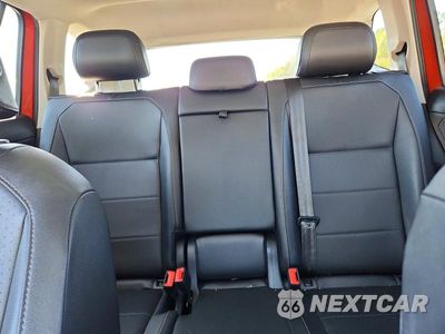Zdjęcie 10 z 13 samochodu: 2018 VOLKSWAGEN TIGUAN SE VIN:3VV3B7AX1JM166751 - miniatura