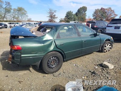 Trzecie zdjęcie samochodu z tyłu: 1999 TOYOTA CAMRY LE V6 VIN:JT2BF22KXX0163890 - miniatura