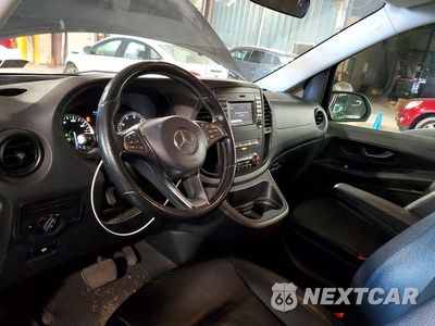 Zdjęcie 8 z 13 samochodu: 2017 MERCEDES-BENZ METRIS VIN:WD4PG2EEXH3314412 - miniatura