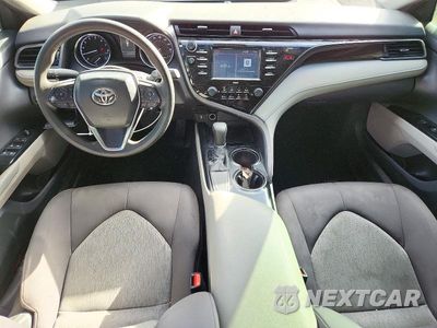 Zdjęcie 8 z 12 samochodu: 2020 TOYOTA CAMRY LE VIN:4T1C11AK5LU995576 - miniatura