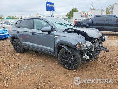 Czwarte zdjęcie samochodu z boku: 2024 VOLKSWAGEN TAOS SE VIN:3VVUX7B2XRM037816 - miniatura