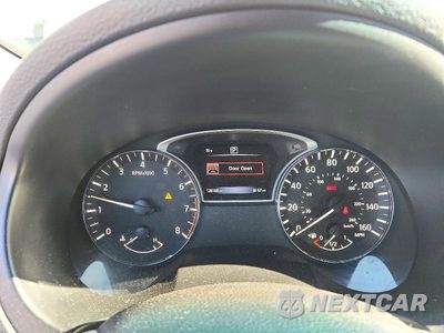 Zdjęcie 9 z 12 samochodu: 2016 NISSAN ALTIMA 2.5 S VIN:1N4AL3AP5GN313623 - miniatura