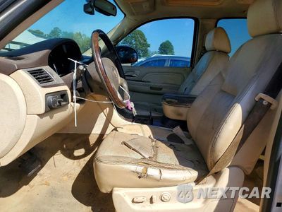 Zdjęcie 7 z 13 samochodu: 2007 CADILLAC ESCALADE LUXURY VIN:1GYFK63807R237158 - miniatura
