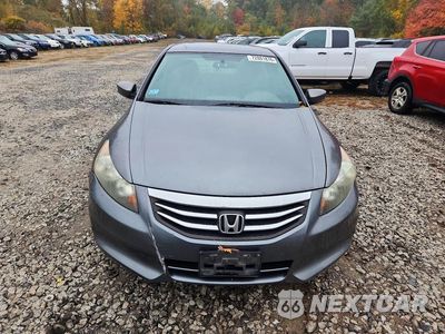 Piąte zdjęcie samochodu w środku: 2011 HONDA ACCORD LX VIN:1HGCP2F34BA097773 - miniatura