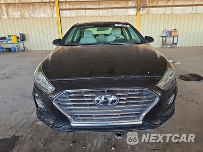 Piąte zdjęcie samochodu w środku: 2018 HYUNDAI SONATA SE VIN:5NPE24AF7JH677657 - miniatura