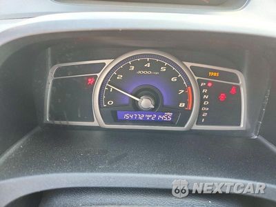 Zdjęcie 9 z 12 samochodu: 2010 HONDA CIVIC LX VIN:19XFA1F53AE076742 - miniatura