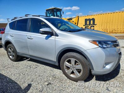 Czwarte zdjęcie samochodu z boku: 2015 TOYOTA RAV4 XLE VIN:JTMWFREV0FD065885 - miniatura